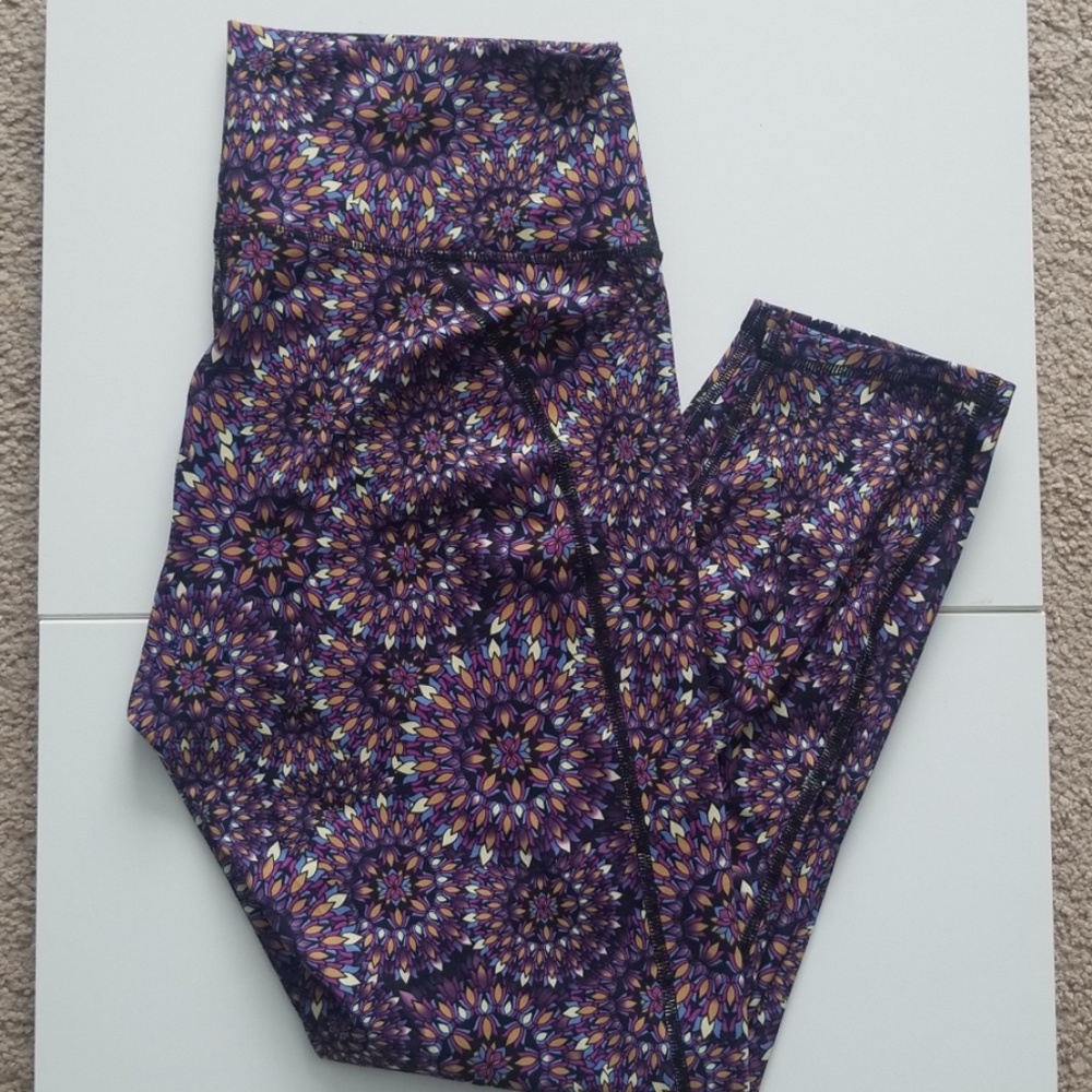 NWT Fabletics Powerform Capri